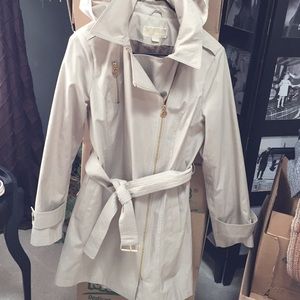 Spring/Fall raincoat khaki colored